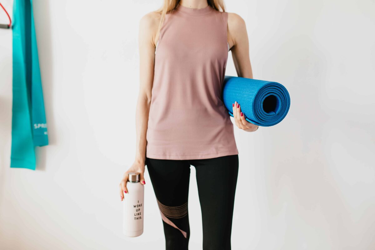 6 Best Gym Essentials for Beginners To Get Their Hands On