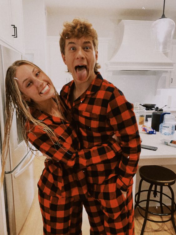 matching couple pajamas