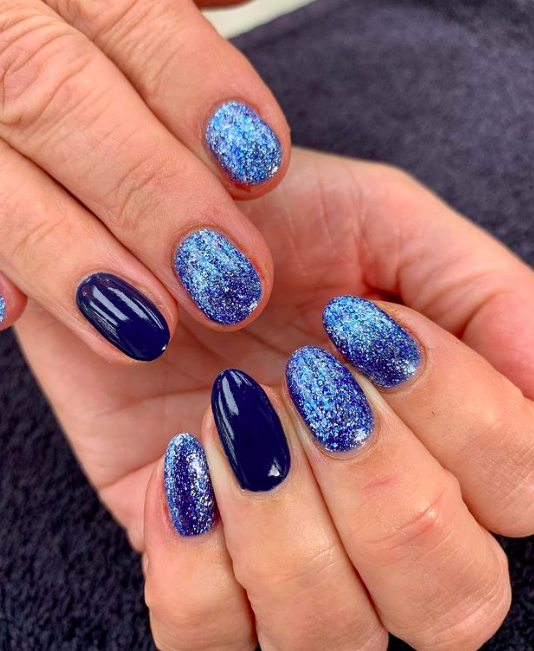 sparkly blue nails
