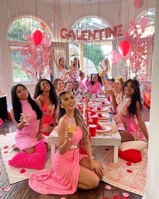 15 Galentine’s Party Decor Ideas for an Instagram-Worthy Bash