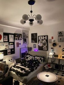 17 Chic Black and White Bedroom Ideas To Inspire You - She Be Thriving