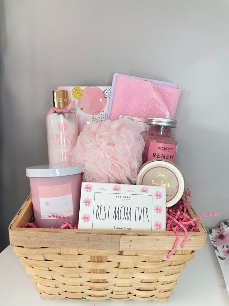 21 Insanely Thoughtful Mother's Day Basket Ideas She'll Love