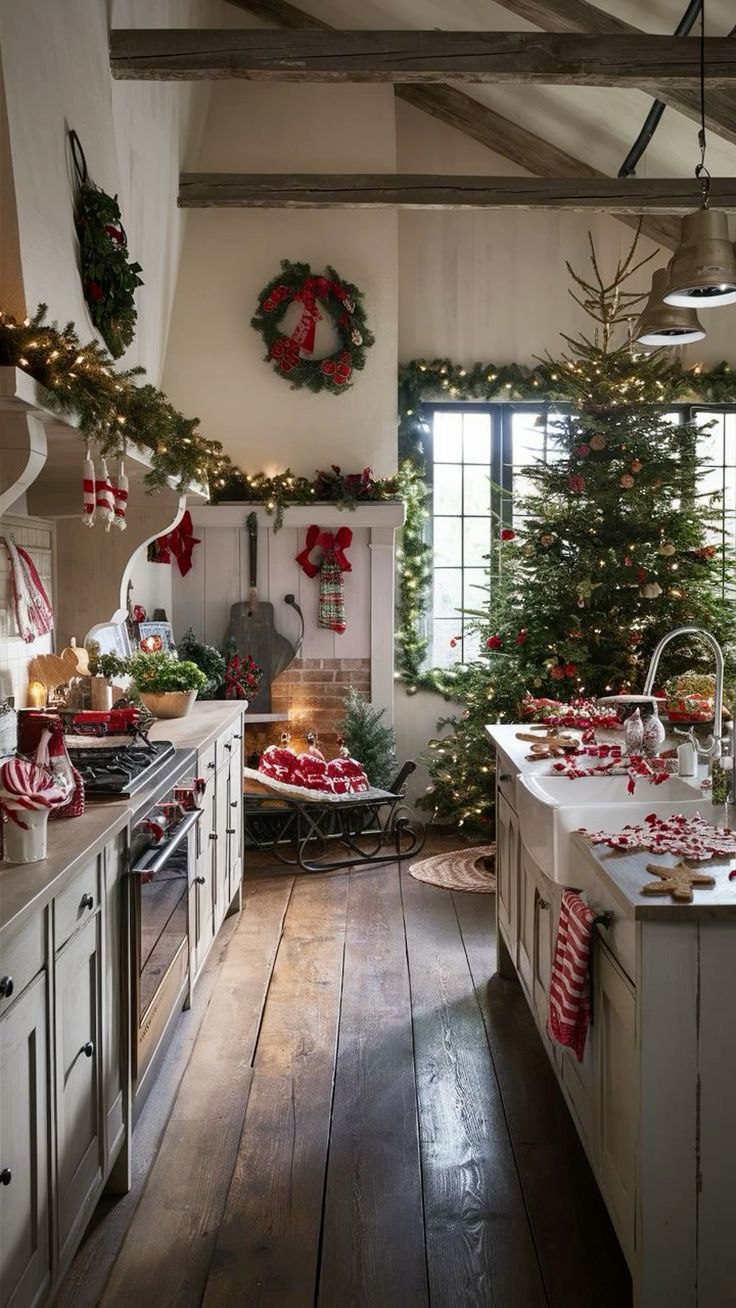 22 Trendy & Cute Christmas Decor Ideas To Recreate (2024)